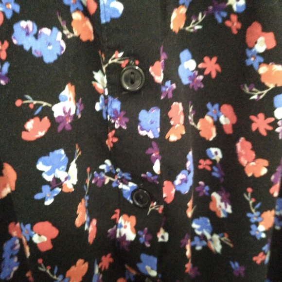 Blue and Red Flowered Blouse - Picture 2 of 5